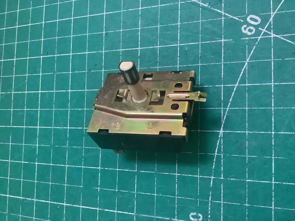 Amana 40084101 Dryer Switch Selector Speed AZ220760 | SLA152