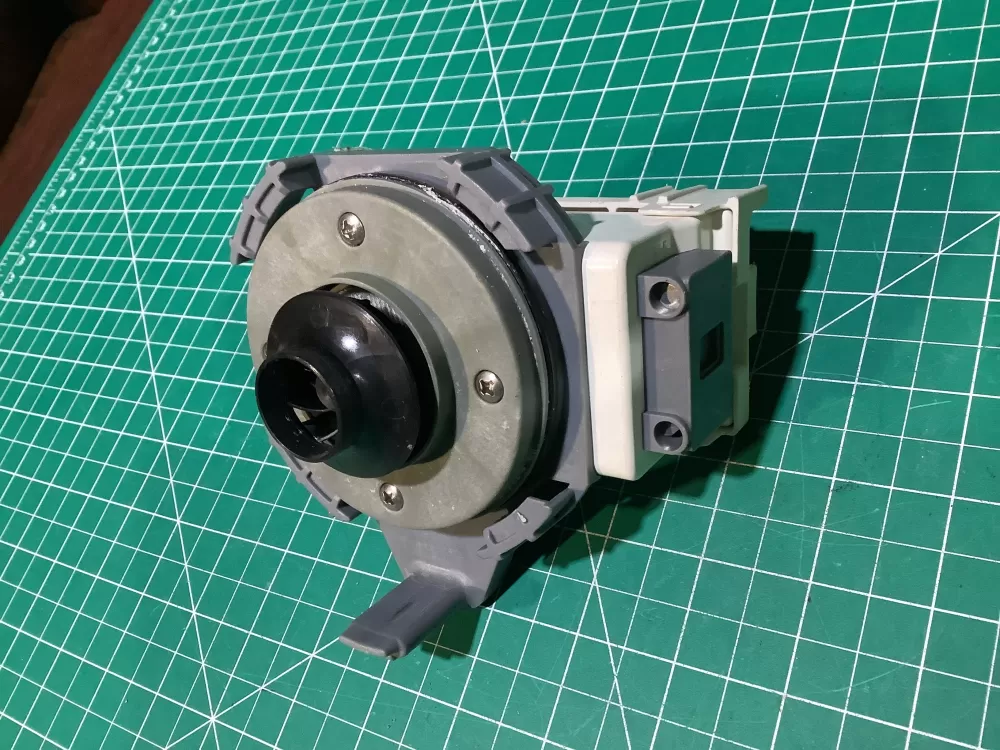 Whirlpool W11084656 W10805387 Dishwasher Circulation Pump Motor AZ137833 | SL183