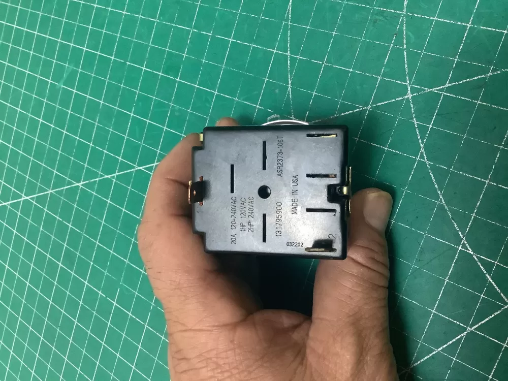 GE 131795900 Dryer Switch Start AZ224628 | SLA116