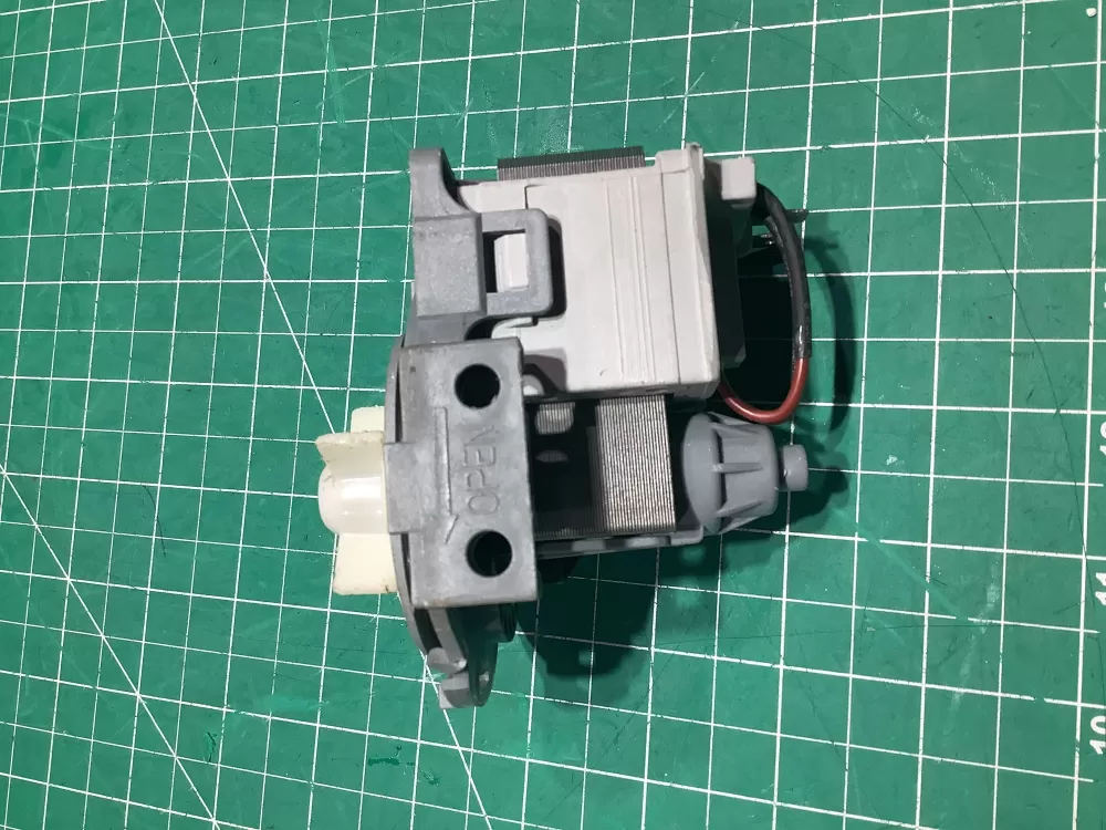 Samsung B20-3B Dishwasher Drain Pump Motor AZ142389 | SL271