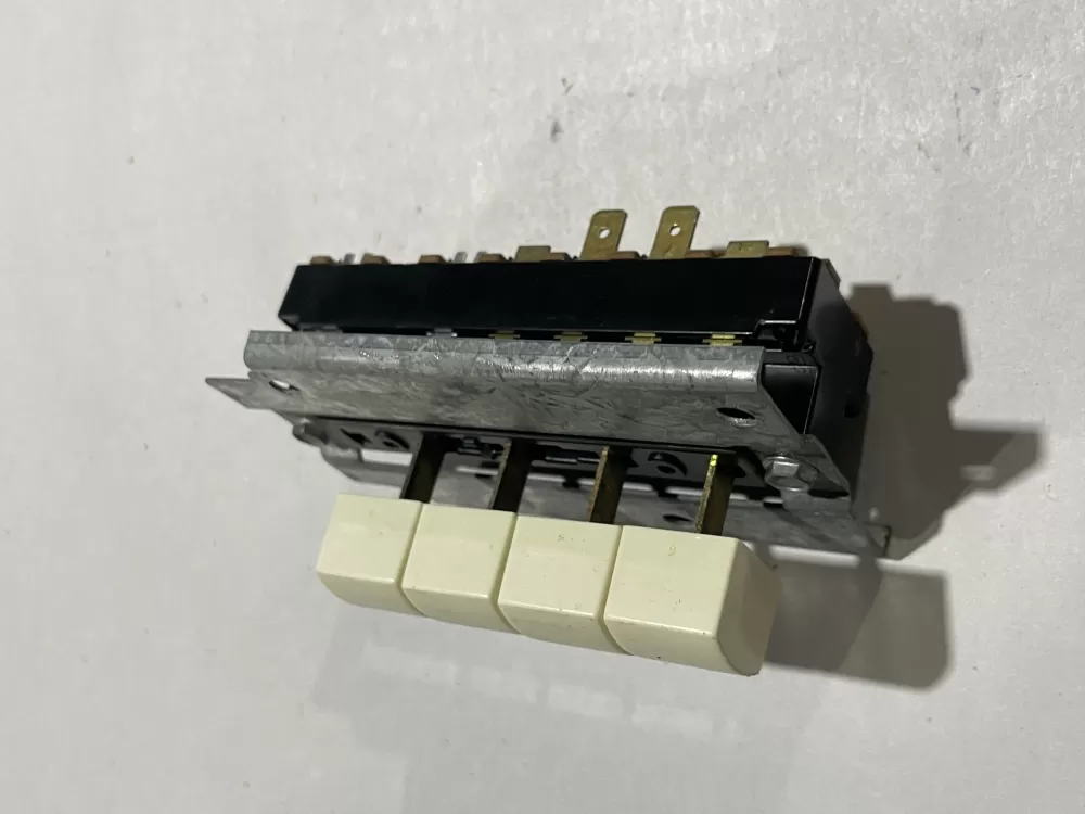 3193OPENS Edelbrock Seriesg Carburetor For Pontiac Star Chief