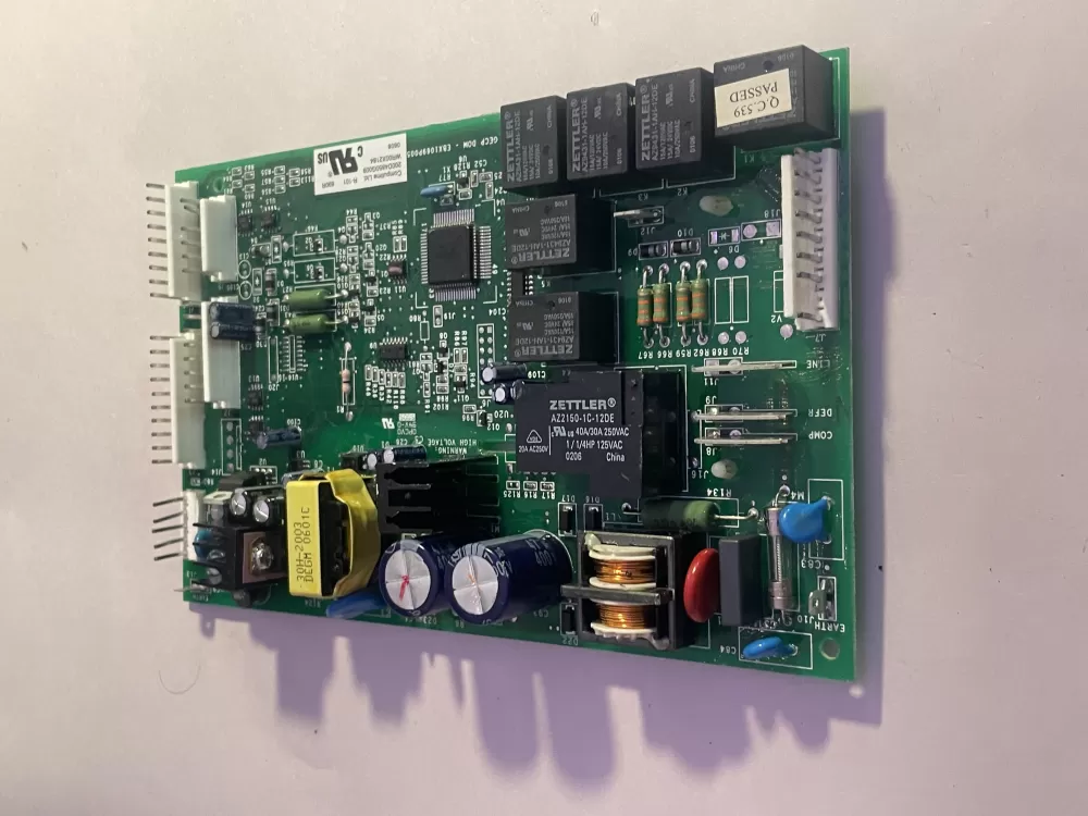 GE 200D4850G009 WR00X2184 Refrigerator Control Board