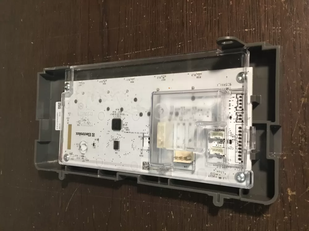 Frigidaire A15082203RC Refrigerator Control Board AZ38973 | NR32