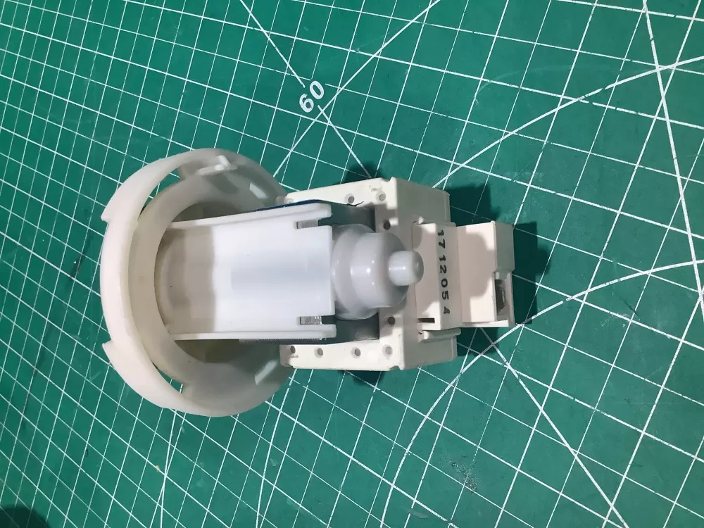 Miele 06186400 Dishwasher Drain Pump AZ175271 | SL120