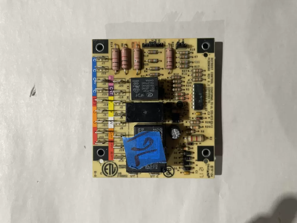 Goodman Amana PCBDM133S defrost control board AZ198568 | KM76
