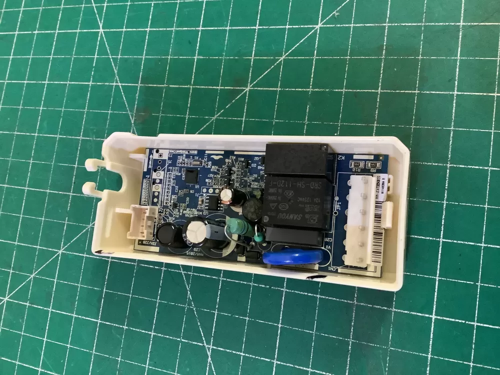 Whirlpool W11613574 W11476563 Refrigerator Control Board AZ204213 | NR321