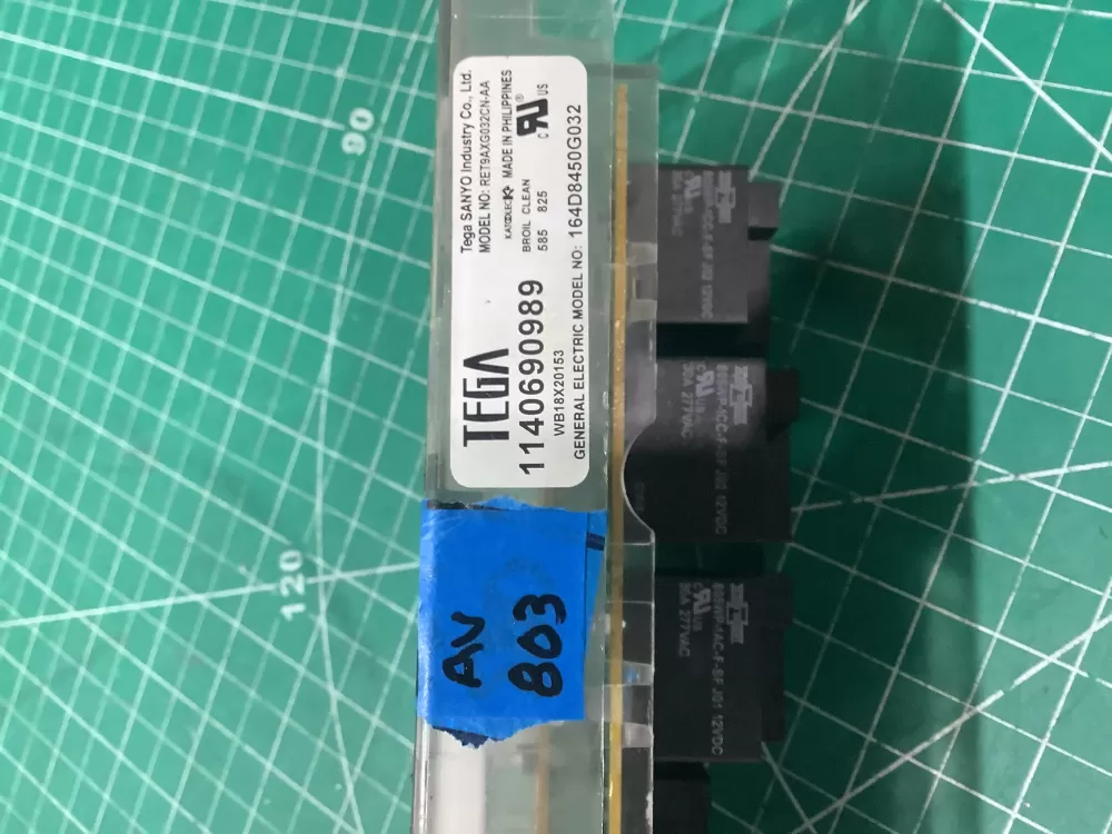 GE 164D8450G032 WB18X20153 Range Control Board AZ188549 | AV803