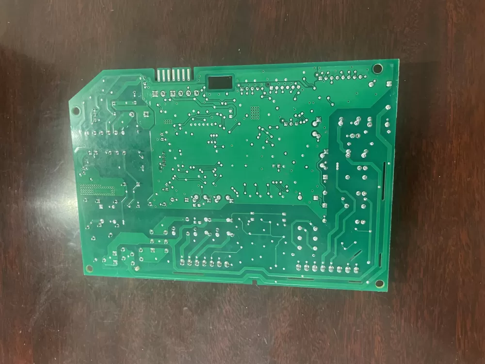 Whirlpool Maytag Amana W10438707 Refrigerator Control Board AZ30305 | KM332