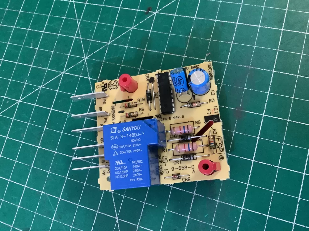 Whirlpool 4388932 2303824A Refrigerator Defrost Control Board AZ198816 | NR2770