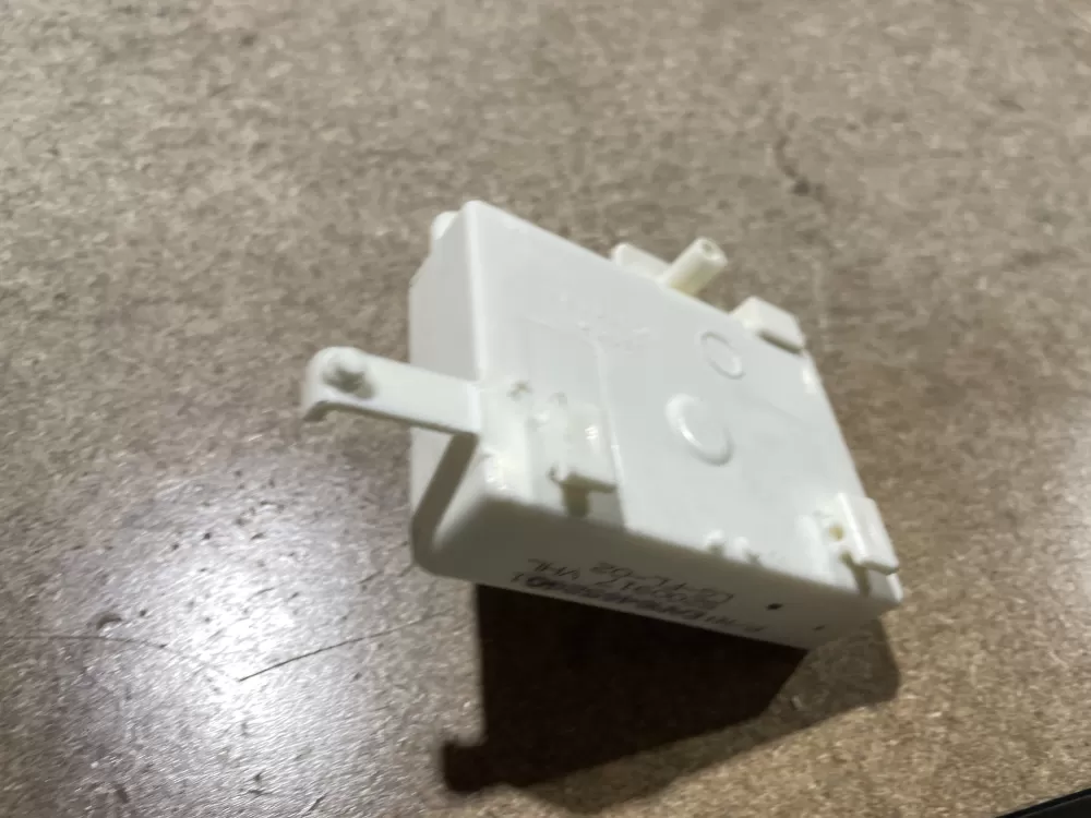 LG EAM64652601 Washer Control Board Noise Filter AZ75704 | Wm1086