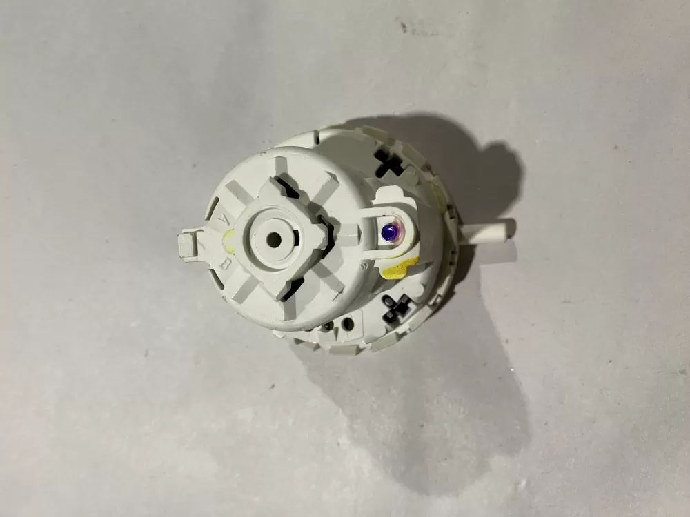 Whirlpool 8054766 Washer Water Level Pressure Switch AZ141406 | BK1675