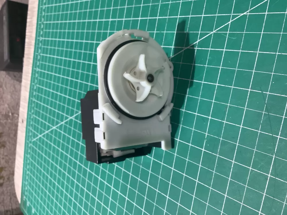 GE 265D3246P001 Dishwasher Pump Drain AZ188510 | SL166