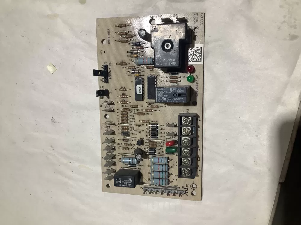 Lennox Armstrong 100269-01 1084-851 1084-83-851B Control Board AZ106959 | AR1693