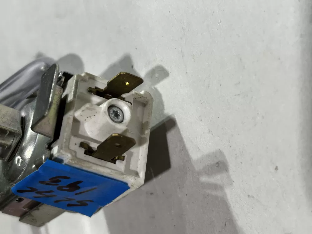 Hotpoint WR09X10042 Refrigerator Thermostat Cold Control AZ167725 | Sl193