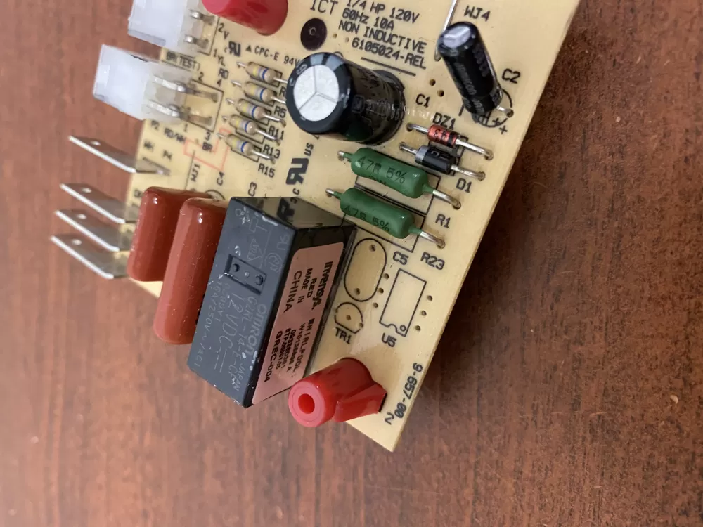 Kenmore  Whirlpool  KitchenAid  Amana  Maytag  Roper  Estate WPW10366605  AP6020483  W10366604  W10135900  W10366605  2210005  2213456  2213457  2213475  2213476  2213489  2213490  2252148  2252150  2303822  2303837  2304069  2304069A  PS11753802  W10135053  W10135899  W10135900R  W10351622  W10351625  W10351626  W10353224  W10366608 Refrigerator Defrost Control Board