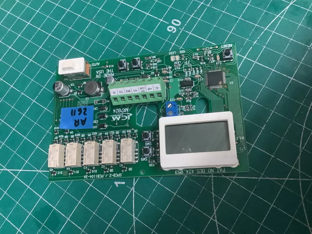 ICM Controls Programmable Thermostat PCB1104-3A AZ202200 | AR2611