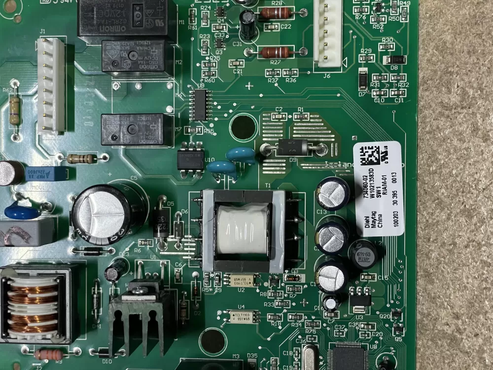 Whirlpool W10213583D Refrigerator Control Board AZ25828 | KM82