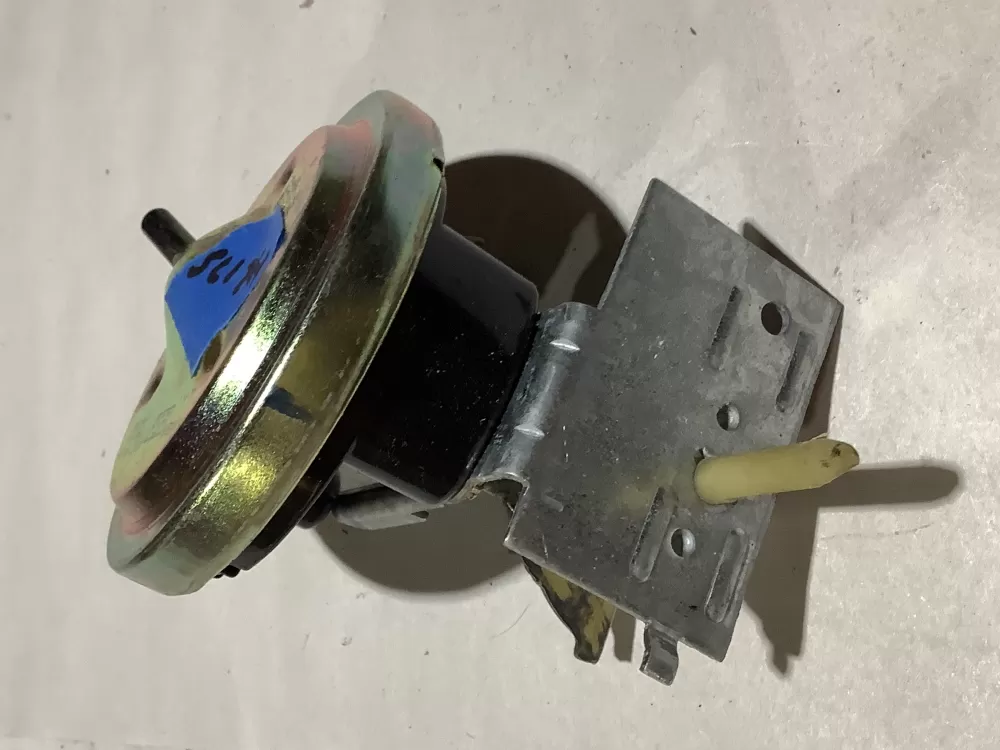 Whirlpool 738 848 2 Washer Water Level Pressure Switch AZ131981 | Sl174