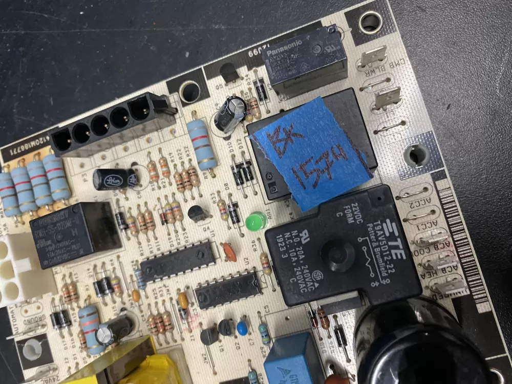 Lennox 1097-83-5051A Furnace Control Board Oem AZ15797 | BK1574