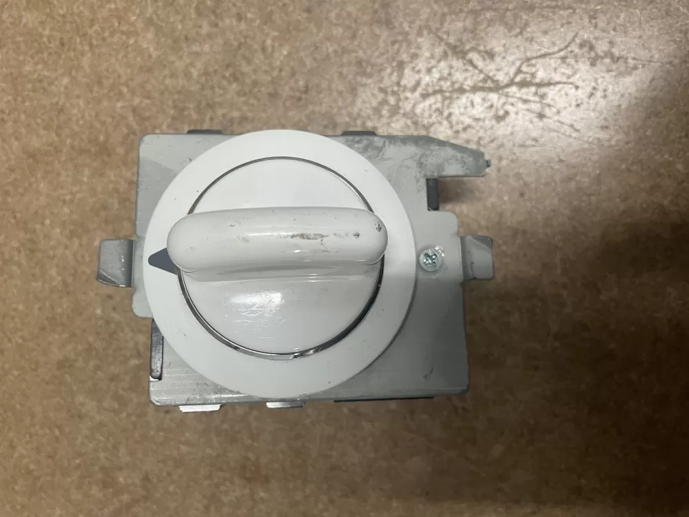 GE 572D520P011 WE4M247 Dryer Timer AZ10210 | KM1648