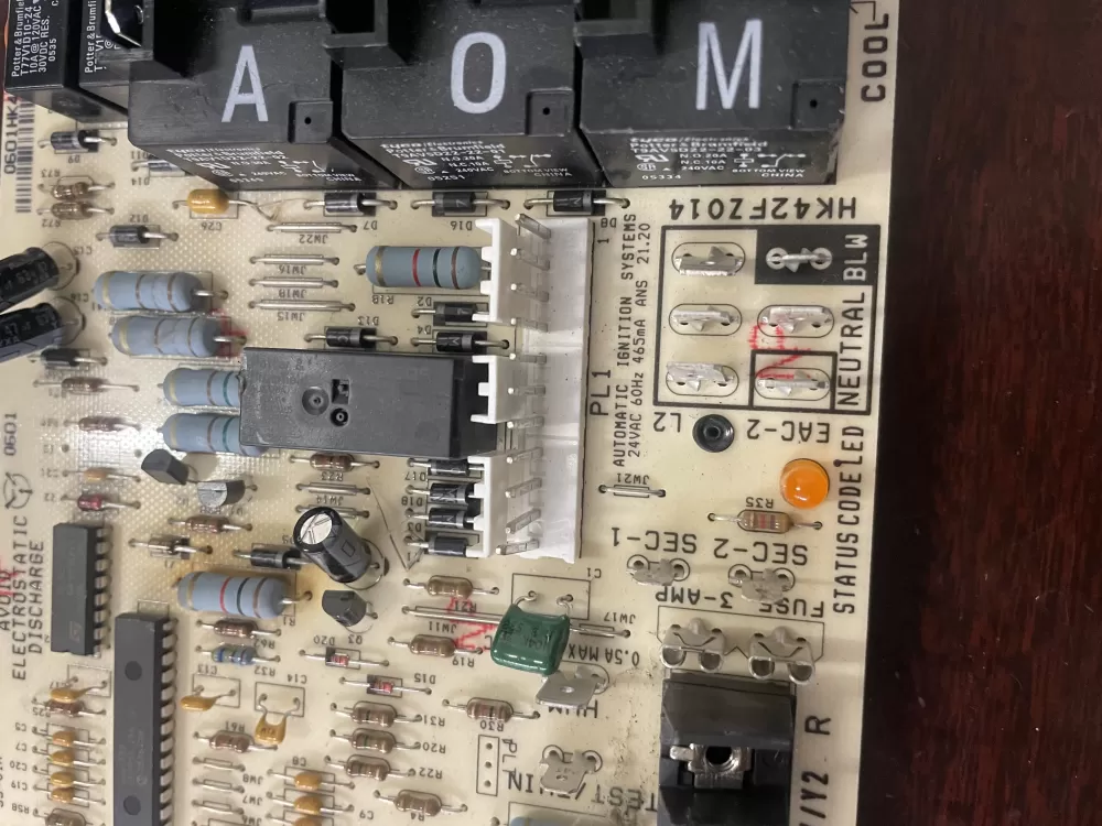 Carrier Bryant CEPL130437-01 Furnace Control Board Hk42fz014 AZ36401 | KM414