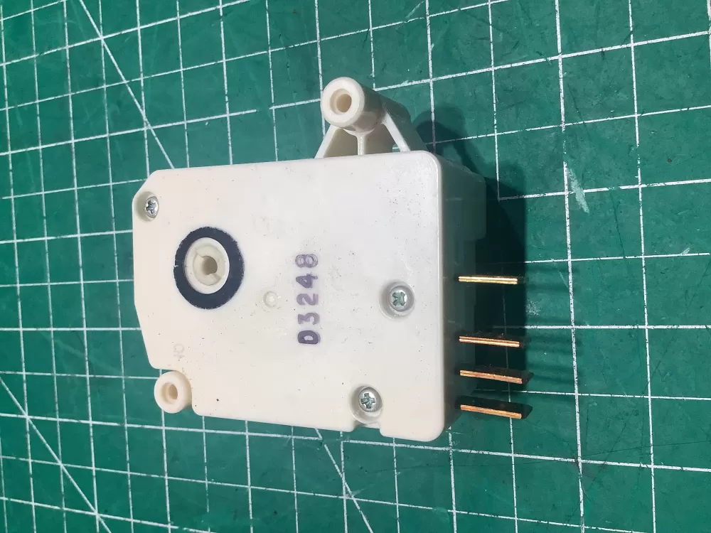 GE 162D6022P25 Defrost Timer 120V 10A Refrigerator  TMDJX45RE9 AZ143269 | AR674
