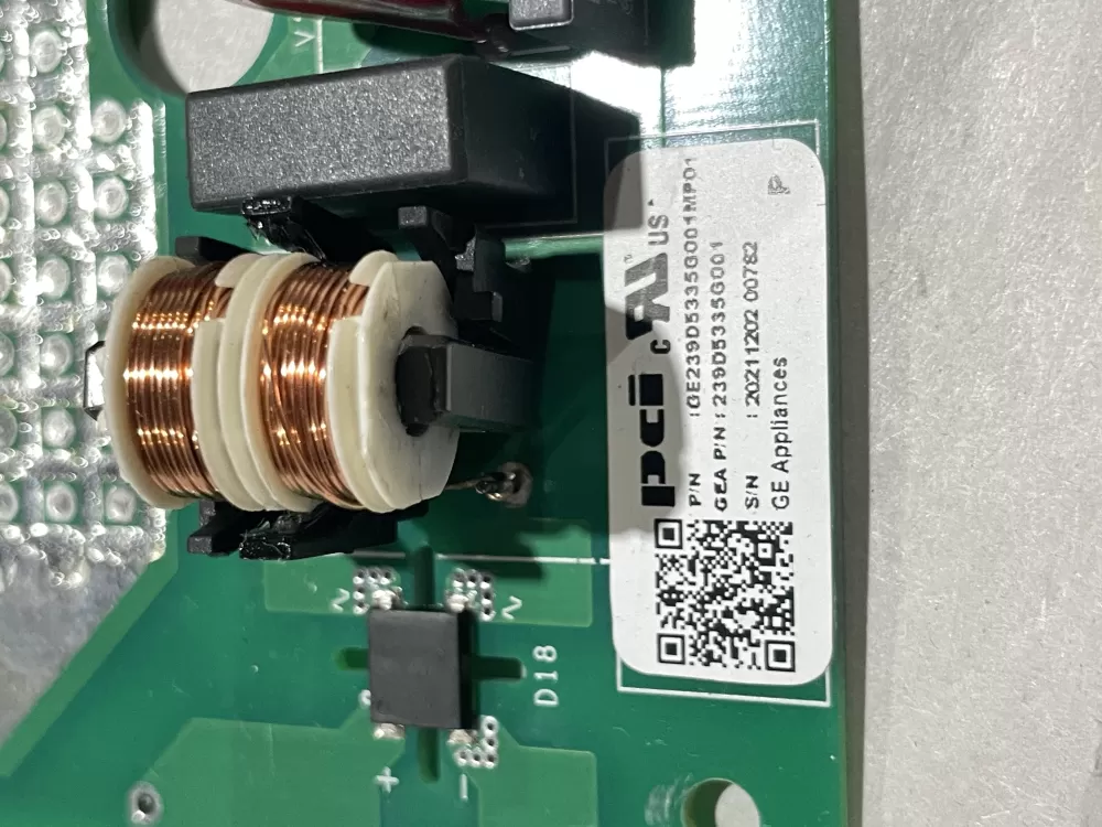 GE 239D5335G001 MB6075S Refrigerator Oem Control Board AZ184260 | Wm2504