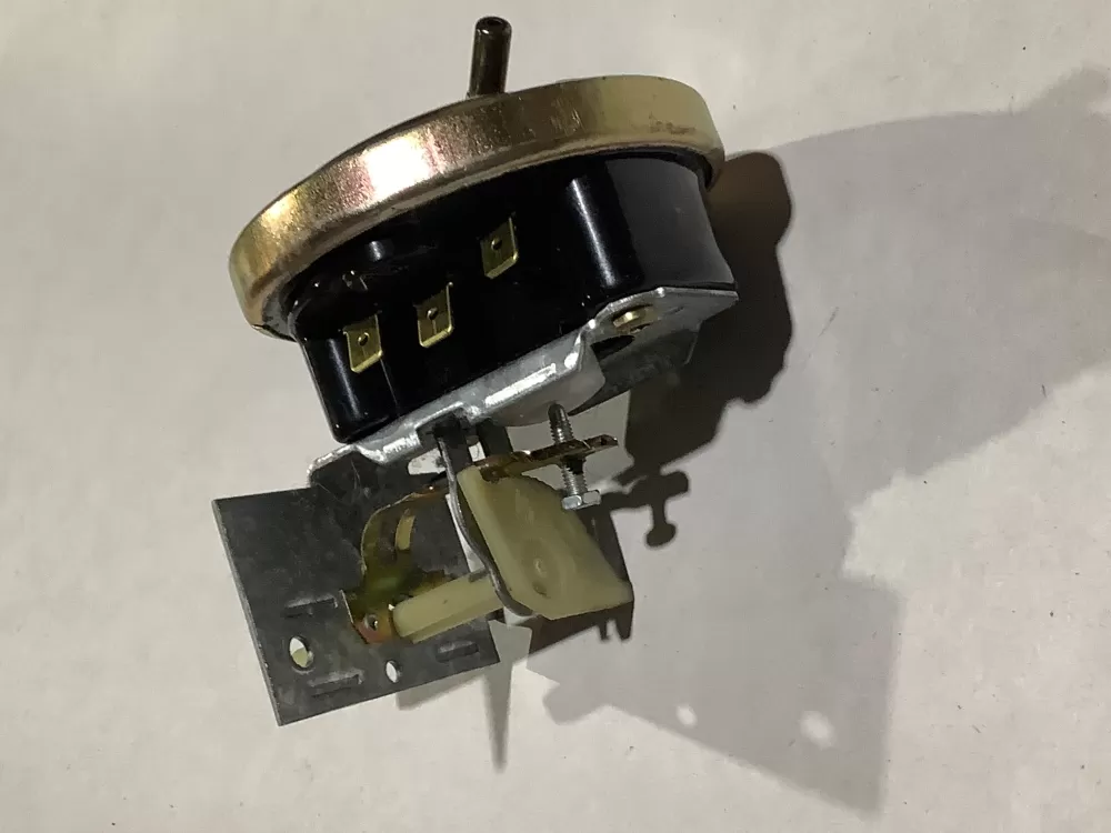 Whirlpool 738 848 2 Washer Water Level Pressure Switch AZ111038 | Sl138