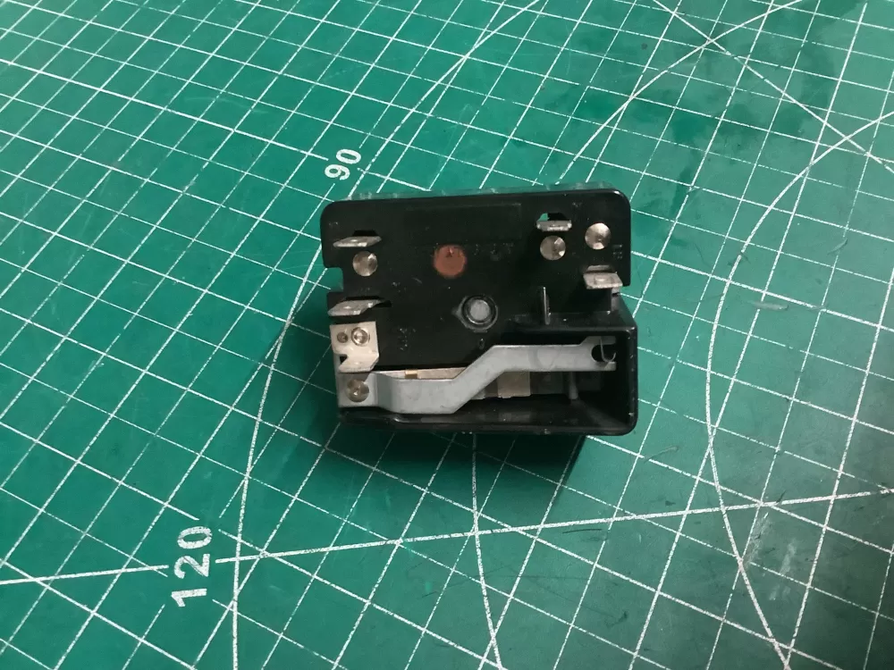 GE Range 164D1816P12 Infinite Burner Switch Control AZ202136 | SL127