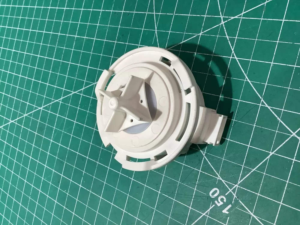 LG EAU62043407 Dishwasher Drain Pump AZ188520 | SL166