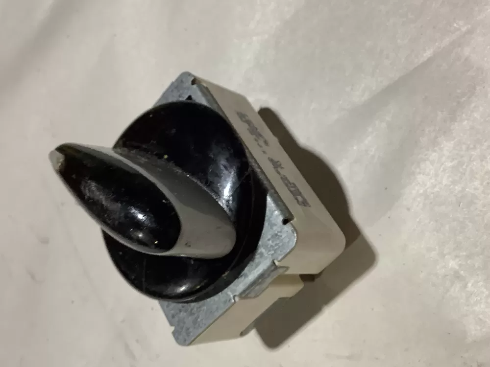 Whirlpool Range 7403P373-60 Switch AZ126957 | Sl214