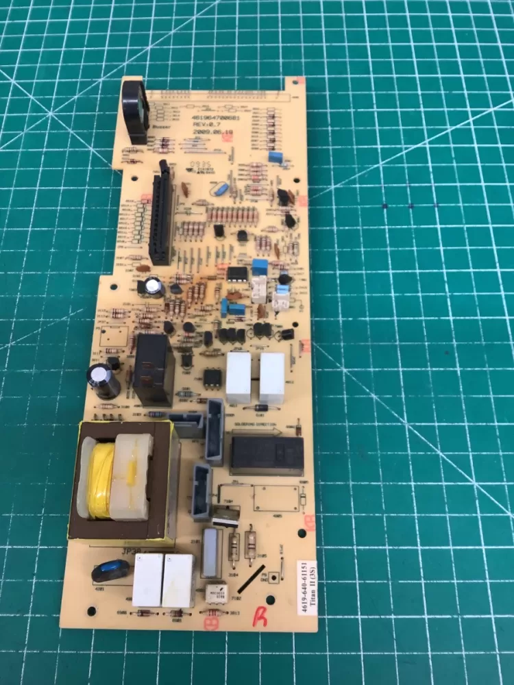 4619-640-61151 Maytag Microwave Board - Control