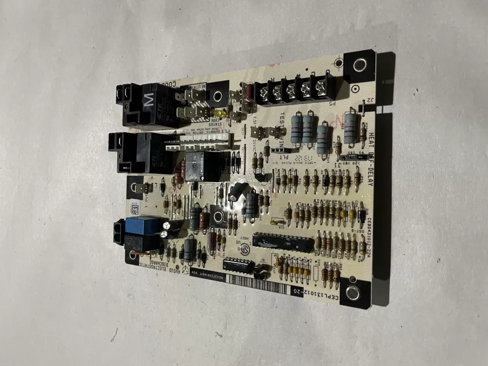 Carrier  Bryant CEPL131012-20 Furnace Control Board