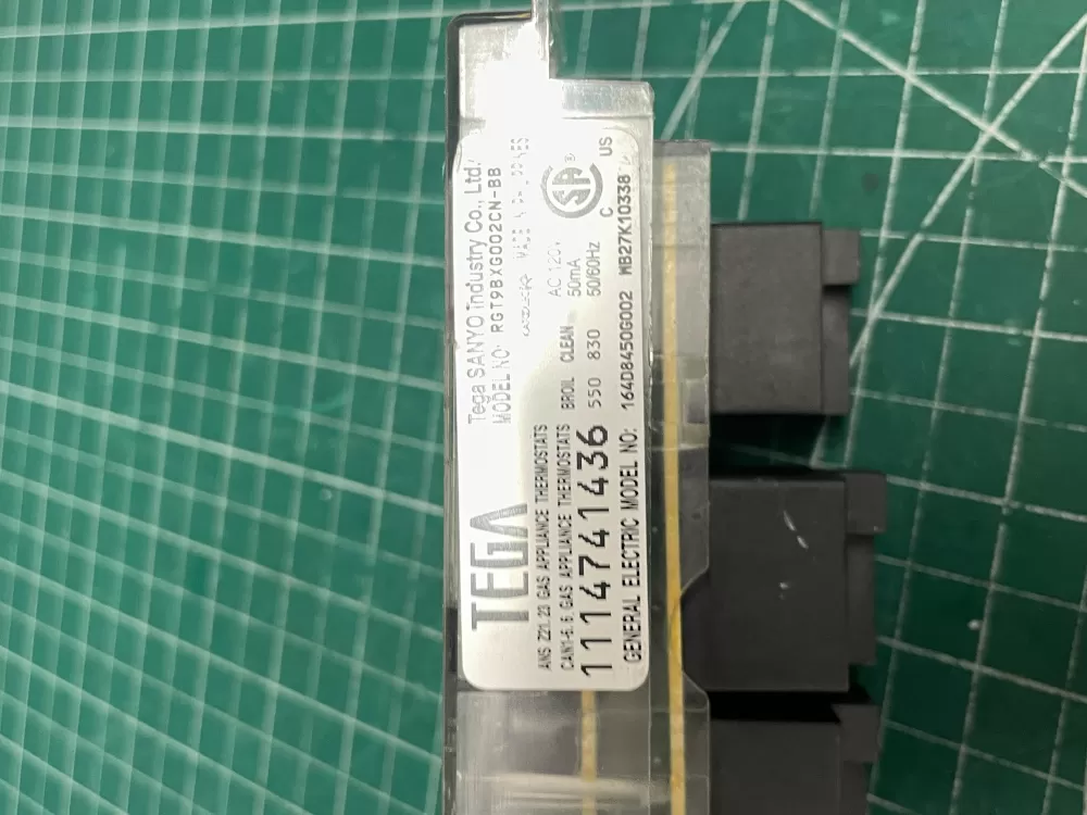 GE 164D8450G002 Range Control Board Wb27k10338 AZ212026 | Wm2781