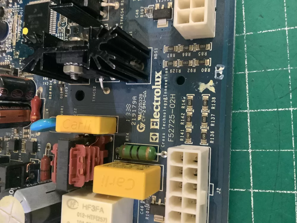 Frigidaire Electrolux F52725 02H Refrigerator Control Board AZ211774 | NR1767