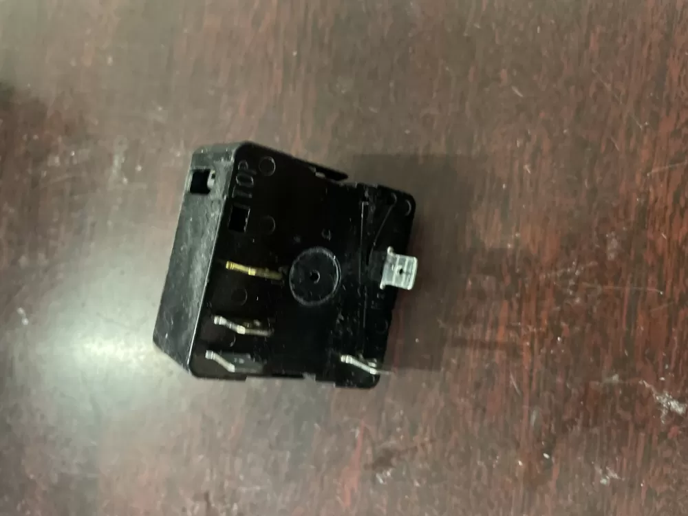 Electrolux AP6284789 316095500 Range Burner Switch AZ38872 | KM325