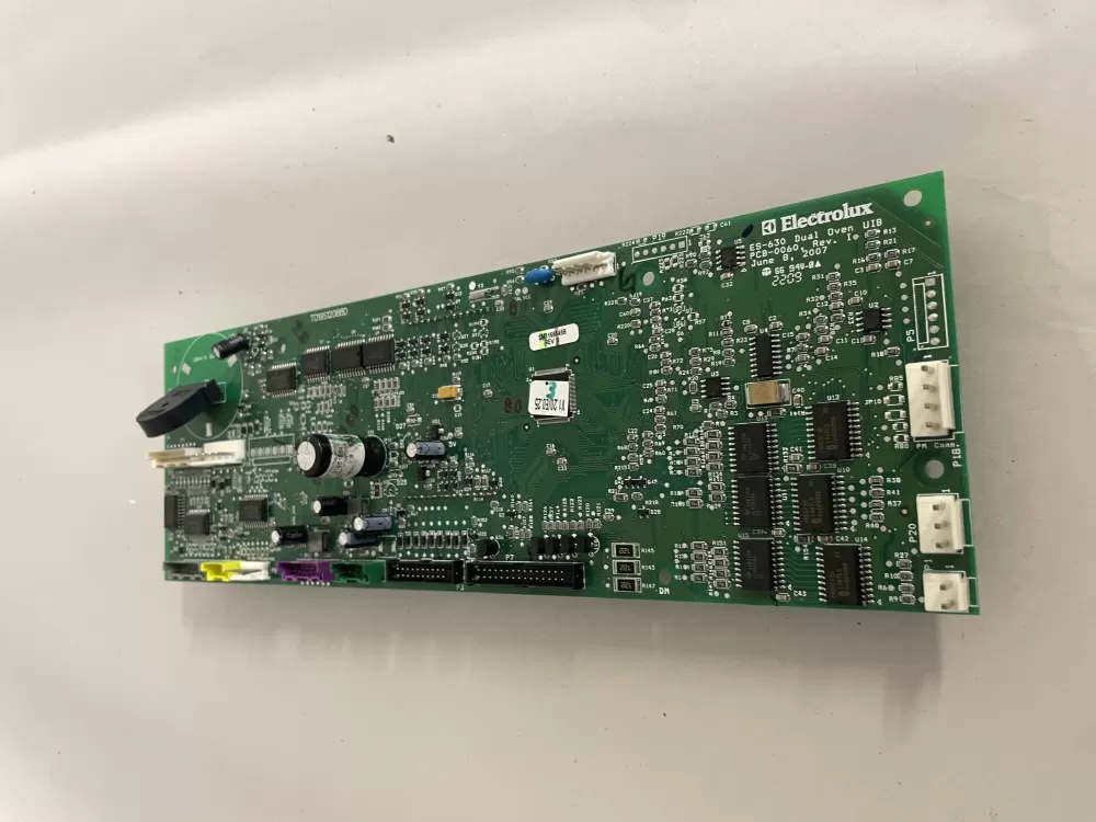 SM3166545B Electrolux Range Board - Control