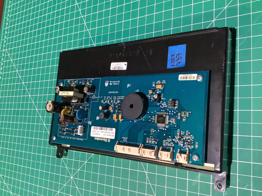 Electrolux ERF25UA-74H Refrigerator Display Control Board AZ130974 | NRV737
