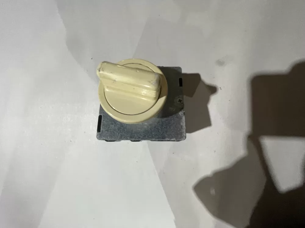 Whirlpool GE 131062300E Dryer Timer AZ191898 | KM1171