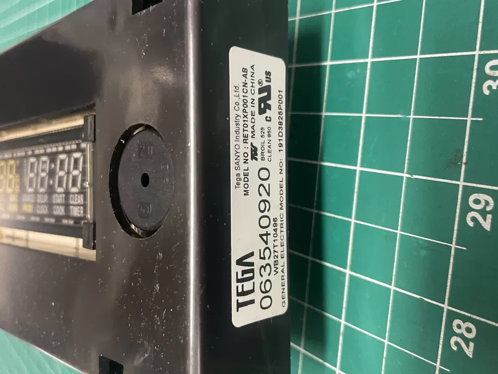 GE Oven Control Board WB27T10498 191D3825P003 RET01XP003CN-AA AZ202457 | Wm2679