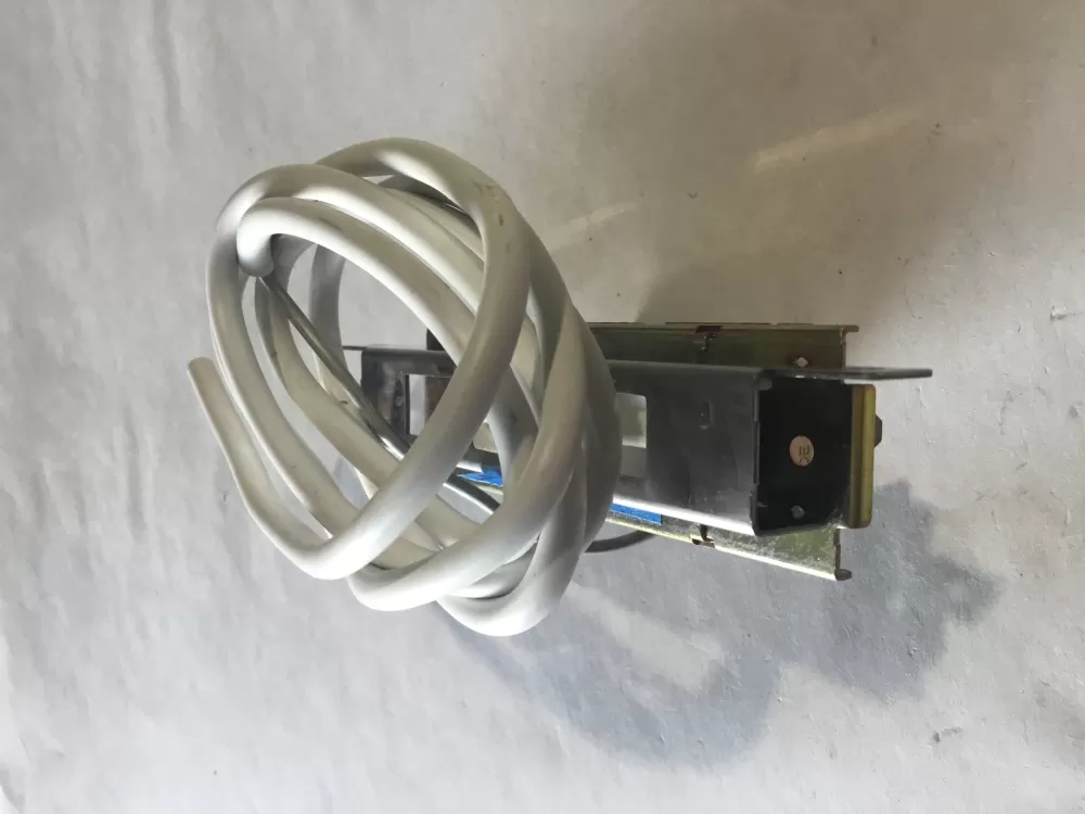 Frigidaire 3ART105A5 Refrigerator Temperature Control Thermostat AZ151289 | SL45