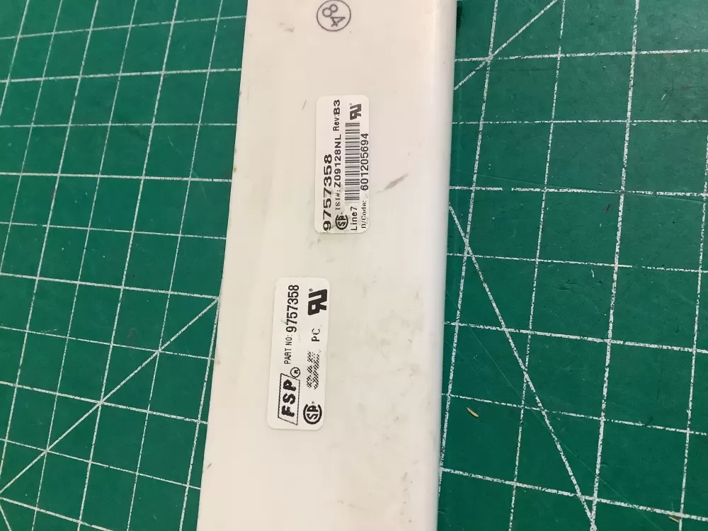 Whirlpool 9757358 Range Light Reflector AZ171681 | NRV18
