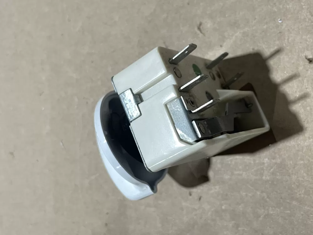 GE 164D1816P11 Range Infinite Switch AZ70860 | Wm1052