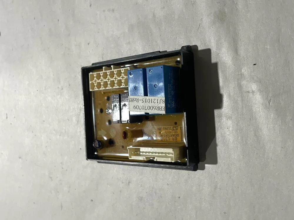 Kenmore  LG EBR60070709 Refrigerator Control Board