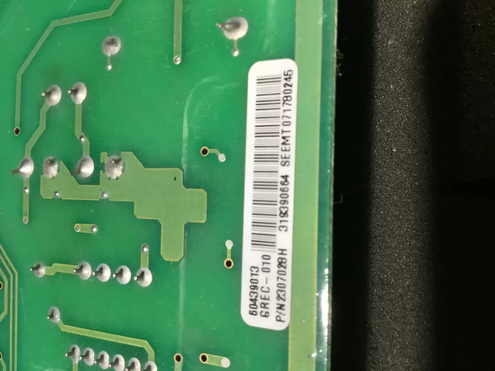 Whirlpool 319390664 Refrigerator Control Board AZ76710 | NR2077