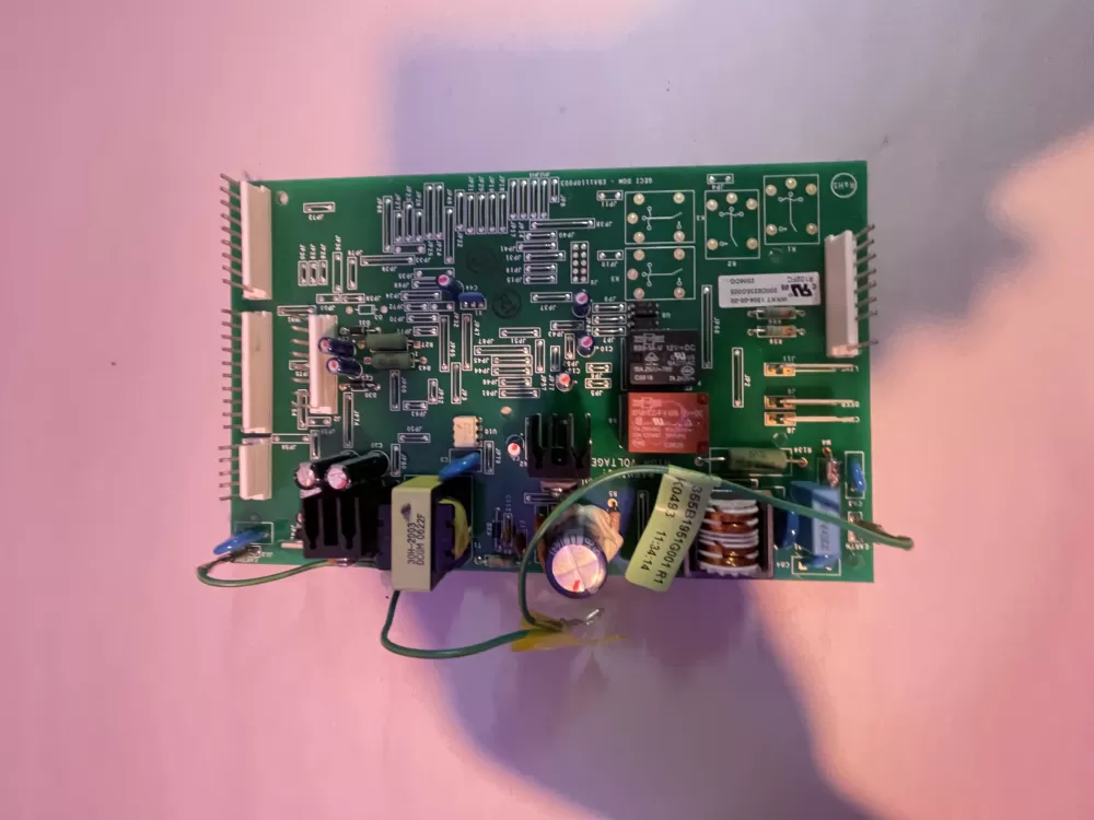 GE 200D6235G005 EBX1110P003 Refrigerator Control Board