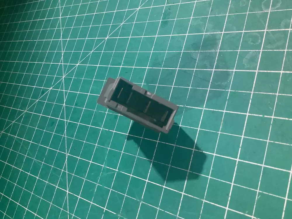 Frigidaire 241835505 Refrigerator Door Light Switch AZ143008 | SL278