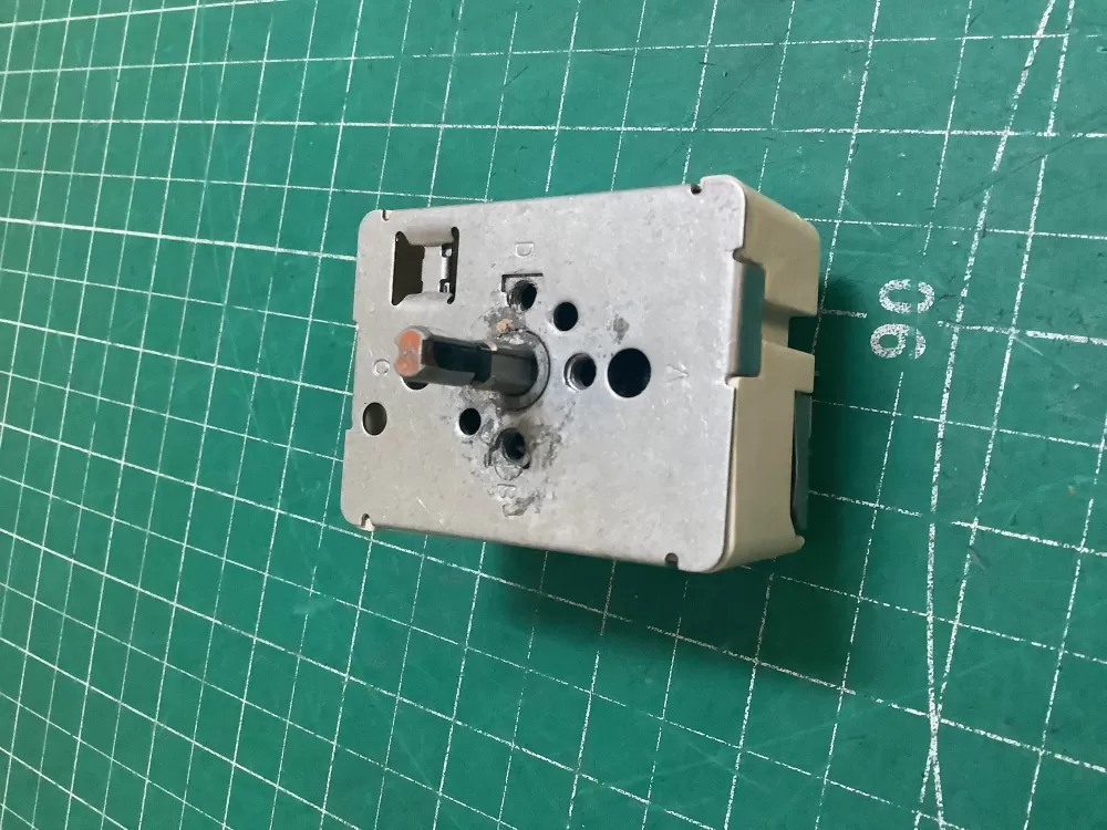 GE  Hotpoint  General Electric WB24T10025  164D1816P012  769692  AH236750  AP2024072  EAP236750  PD00001118  PS236750  WB24T10029  164D1816P008  769696  AH236754  AP2024076  EA236754  EAP236754  PD00008555  PS236754 Range Switch Infinite