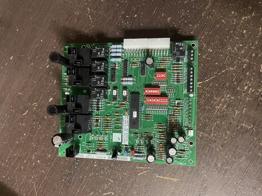 Envision 1876-112  17P513-87  760514  T76850-24  700514  T7C85D  1076-112  17P513-07 Furnace Control Board Premier Series
