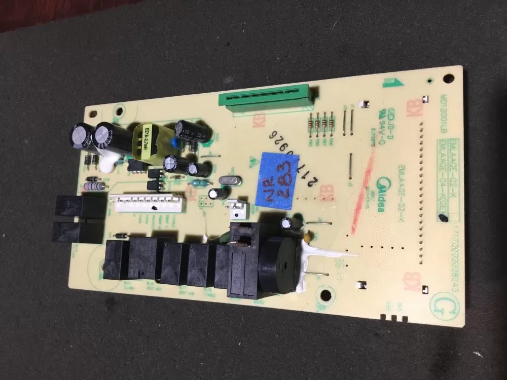 GE MD12001LB Microwave Control Board  AZ105670 | NR283